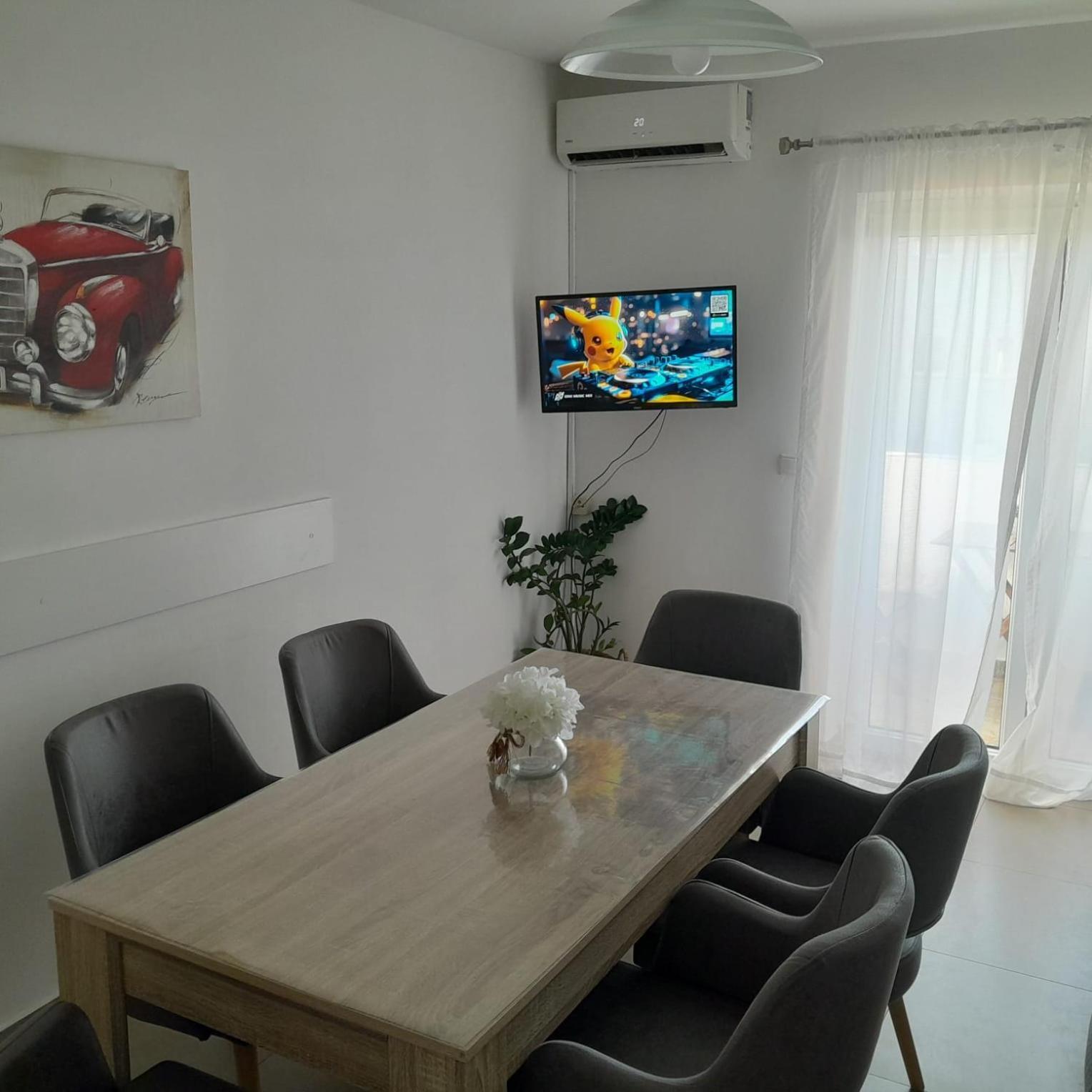 Apartments Monika Omis Exterior photo